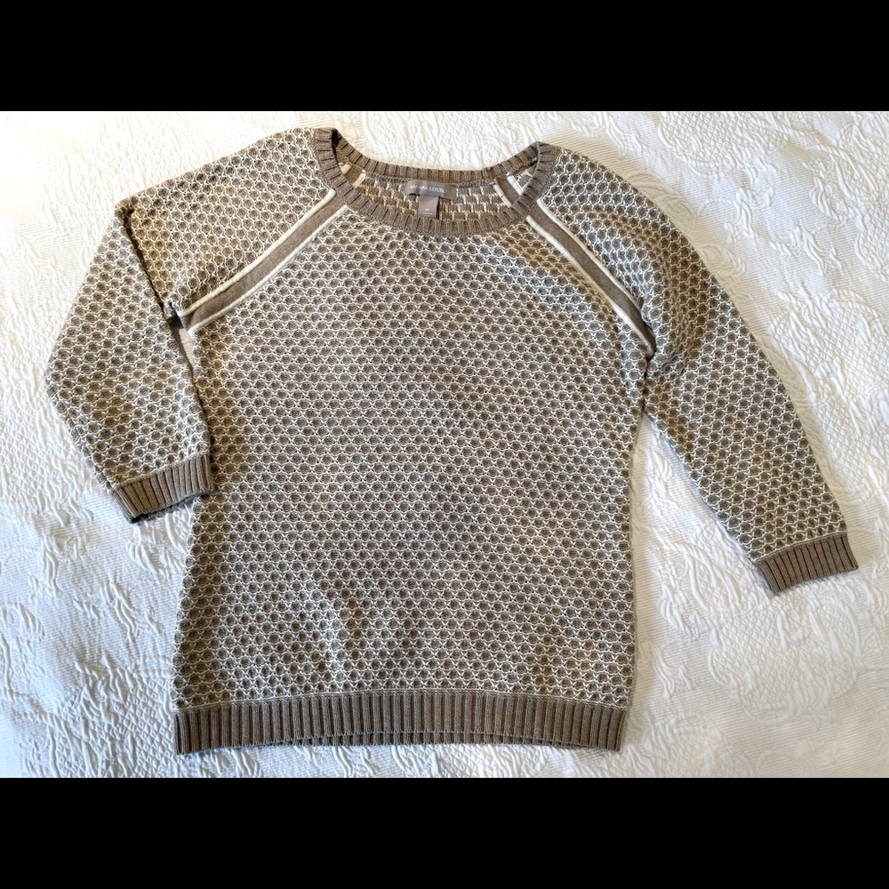 Banana Republic taupe and white spring sweater, size M